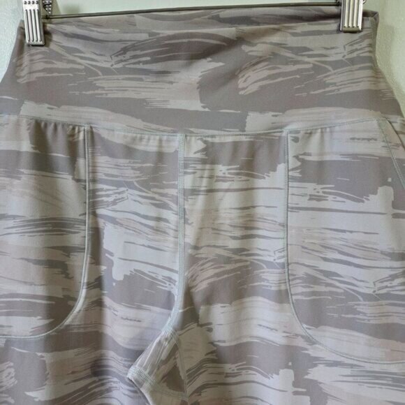 EUC LIKE NEW ALPHALETE ATHLETICS AMPLIFY CAMO PRINT LEGGINGS WOMENS SZ M - Picture 7 of 16